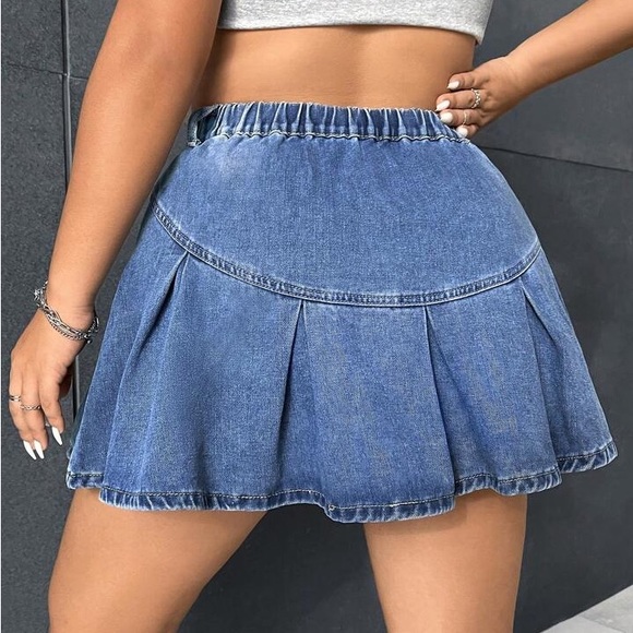 SHEIN EZwear Plus High Waist Pleated Detail Denim Skirt Size 16 NWT! - Picture 2 of 5